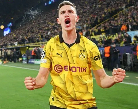 多特蒙德欧冠附加赛戏剧性出局，红牌判罚引争议