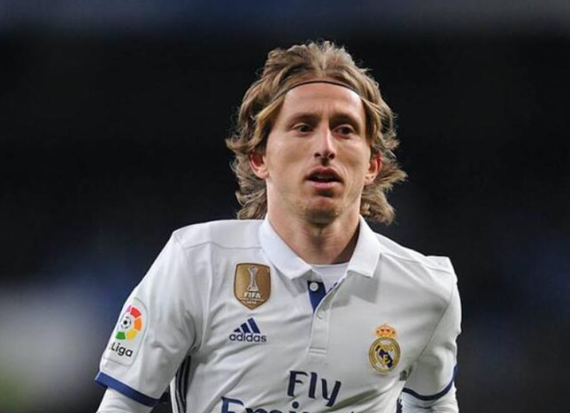 莫德里奇与皮耶罗畅谈足球人生，米兰征程引发热议